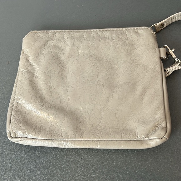 Latico Gray Leather Wristlet Wallet Pouch - Picture 3 of 9